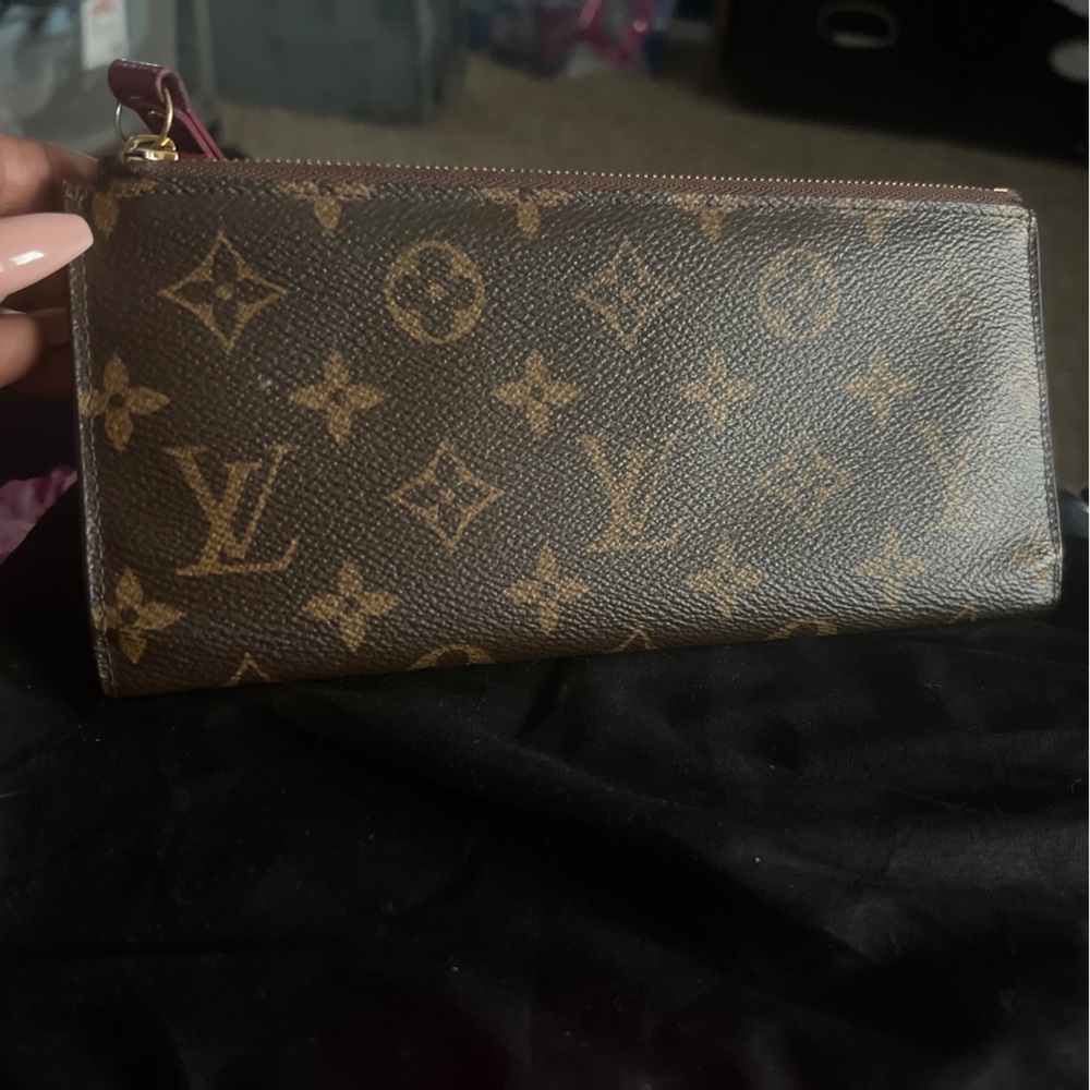 Louis Vuitton Monogram Women's Wallet - Fuchsia.